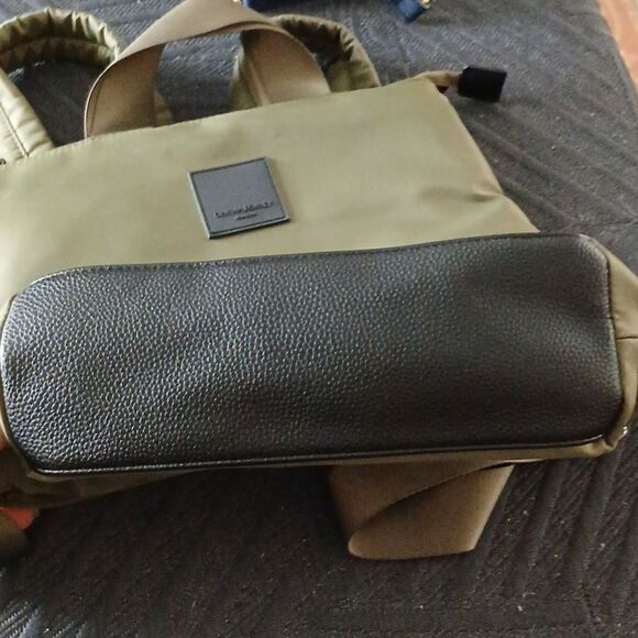 Cynthia Rowley  - Picture 3 of 6